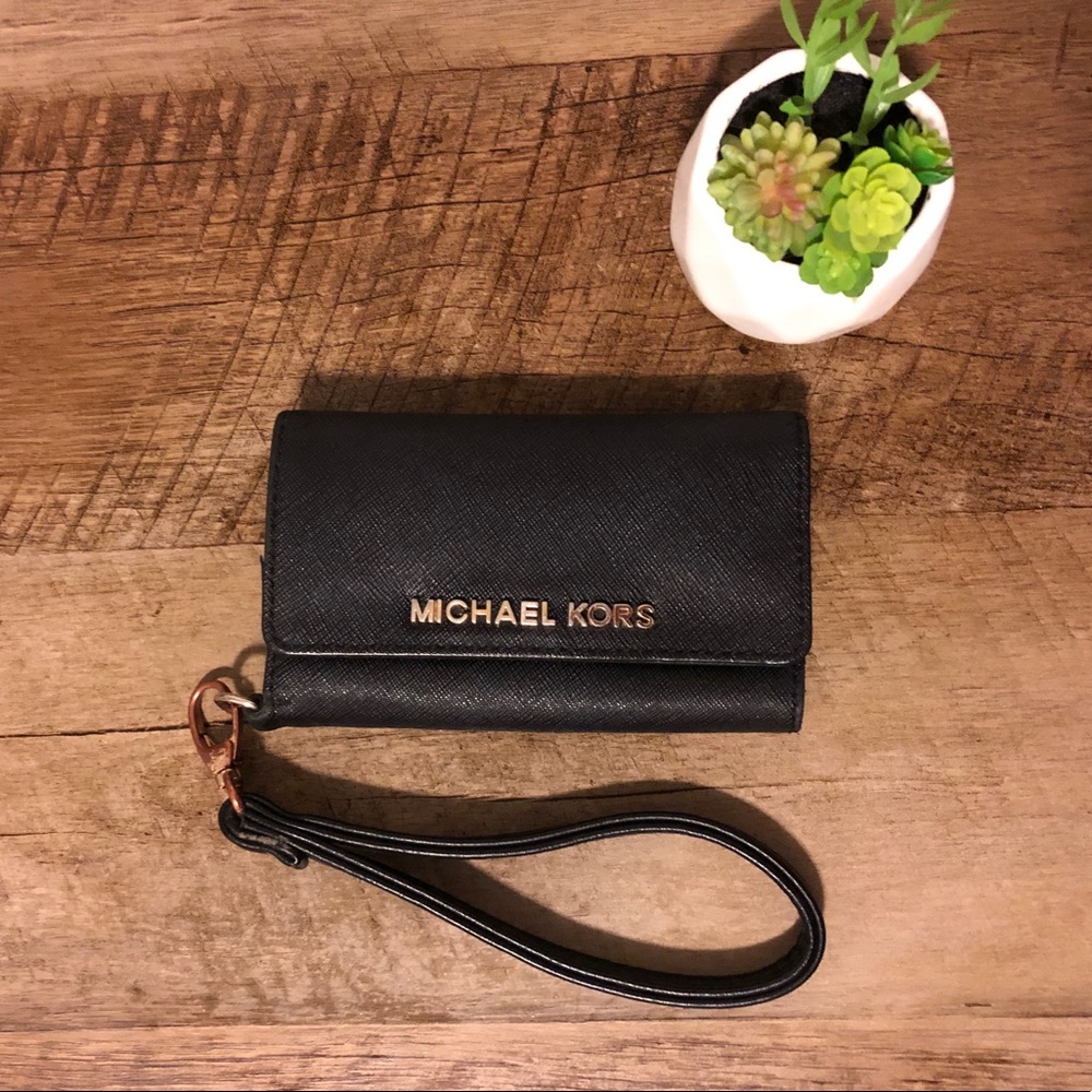Michael Kors Wristlet